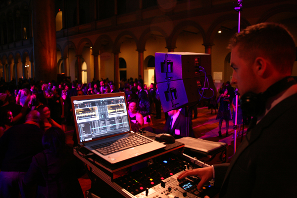 Finding the Best DJ for Corporate Events: Your Comprehensive Guide