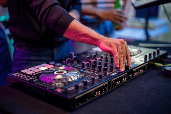 Planning Ahead: Booking a Corporate Event DJ